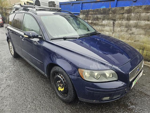 VOLVO V50 (D4204T) 2.0 D (MW) 136CV (2004-2010) 100KW (2004)