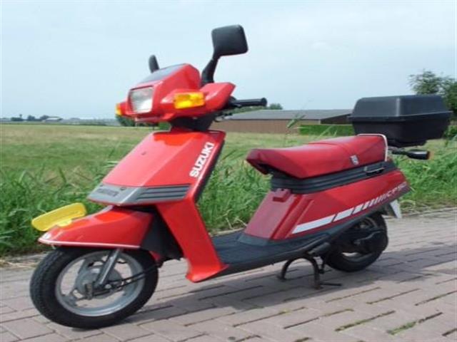 SUZUKI CP 50 (1990)