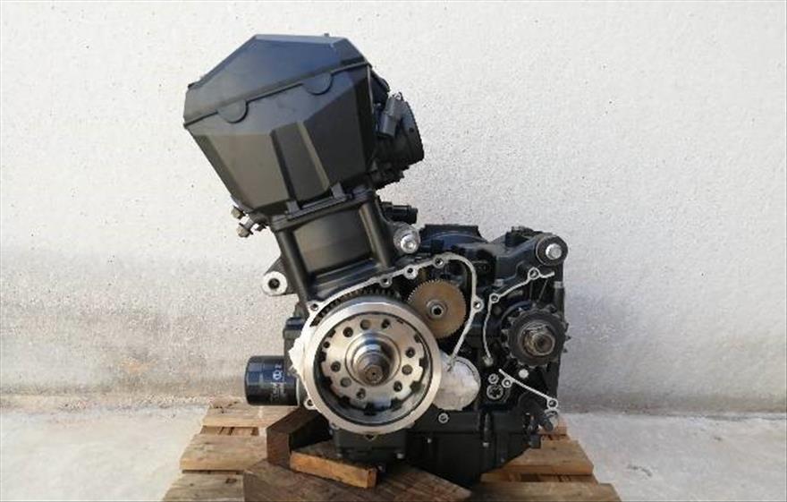 MOTOR  KAWASAKI Z750 2007-2012 ZR750L 77,7 (2010)