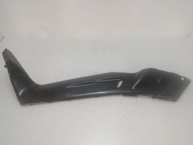 CHAPA-BAJO-ASIENTO-IZQUIERDA  YAMAHA X-MAX 125 (2007)