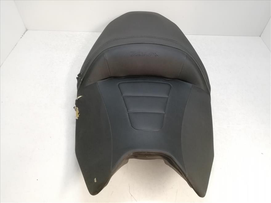 ASIENTO-PILOTO  YAMAHA T-MAX 530 ( 2019 - 2020 ) (2020)