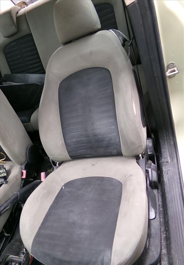 Asiento Delantero Izquierdo