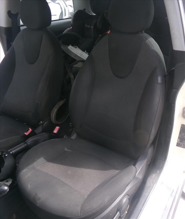 Asiento Delantero Izquierdo