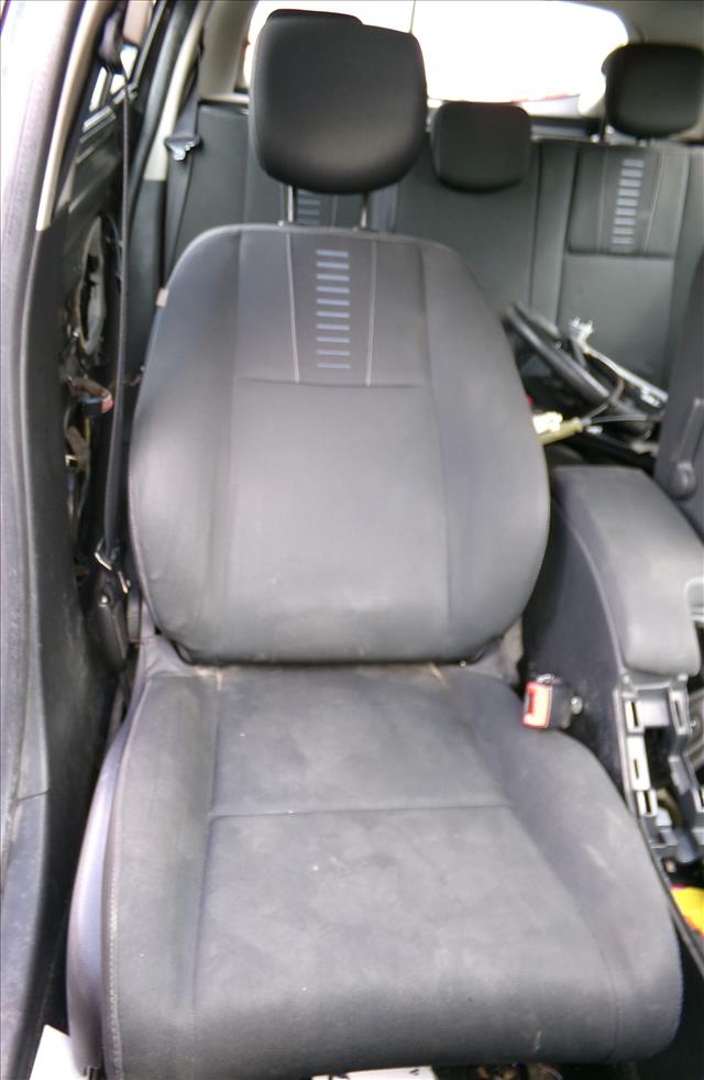 Asiento Delantero Derecho